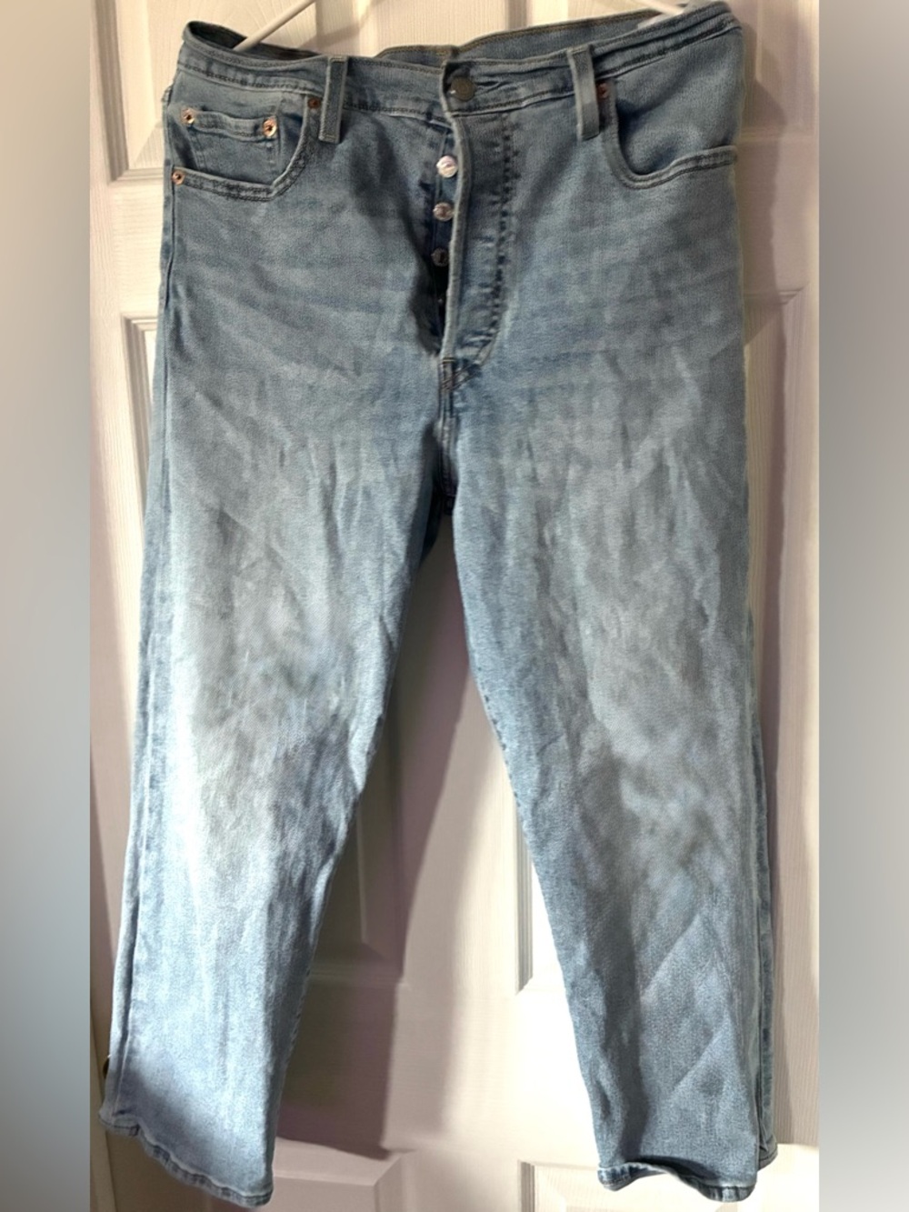 Women’s Straight Ankle Jeans